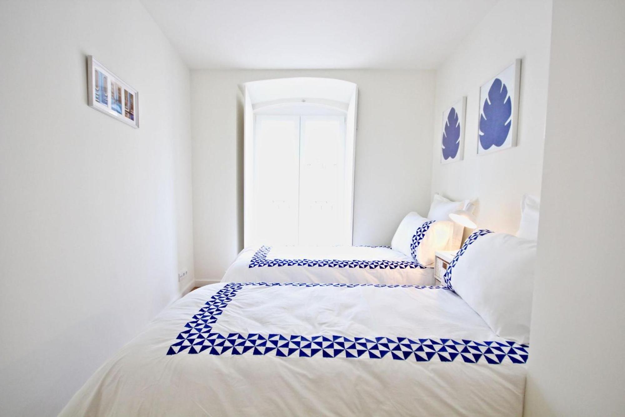 Apartment Akicity Graca Whimsical Lisbon